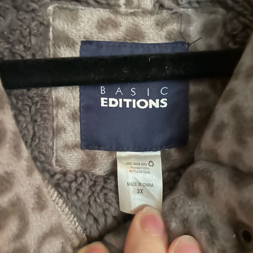 Basic Editions Cheetah Print Grey Button Up Fleec… - image 3